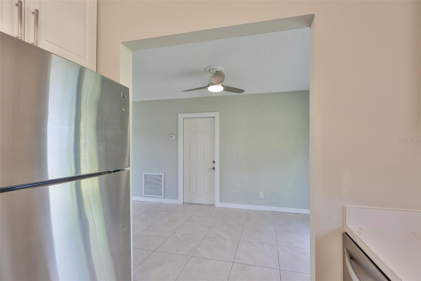 469 FLORIDA CIR N, APOLLO BEACH, FL, 33572