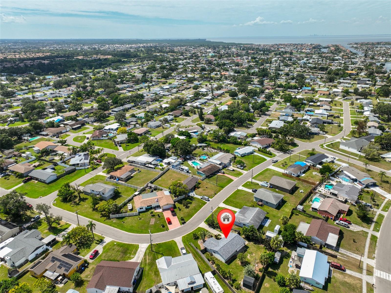 469 FLORIDA CIR N, APOLLO BEACH, FL, 33572