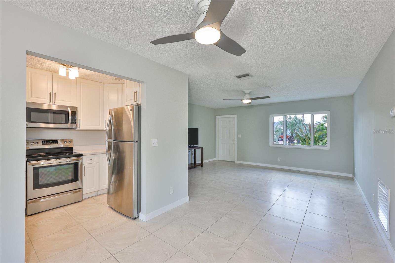 469 FLORIDA CIR N, APOLLO BEACH, FL, 33572