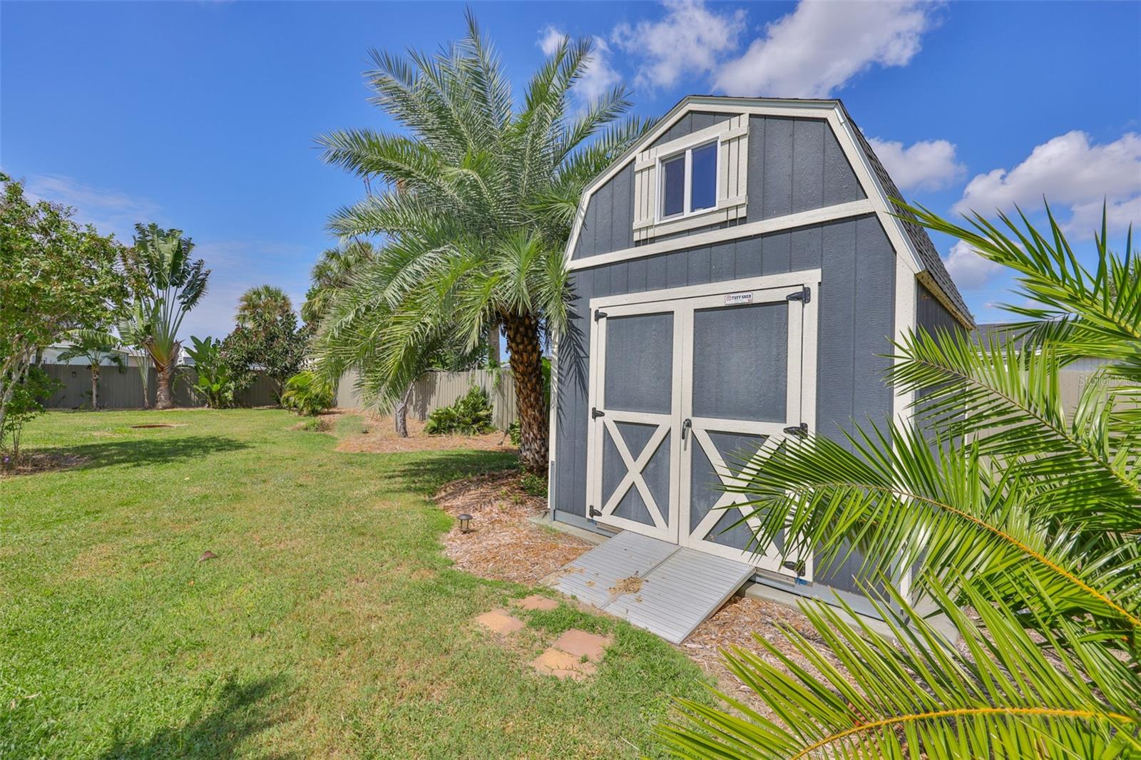 469 FLORIDA CIR N, APOLLO BEACH, FL, 33572