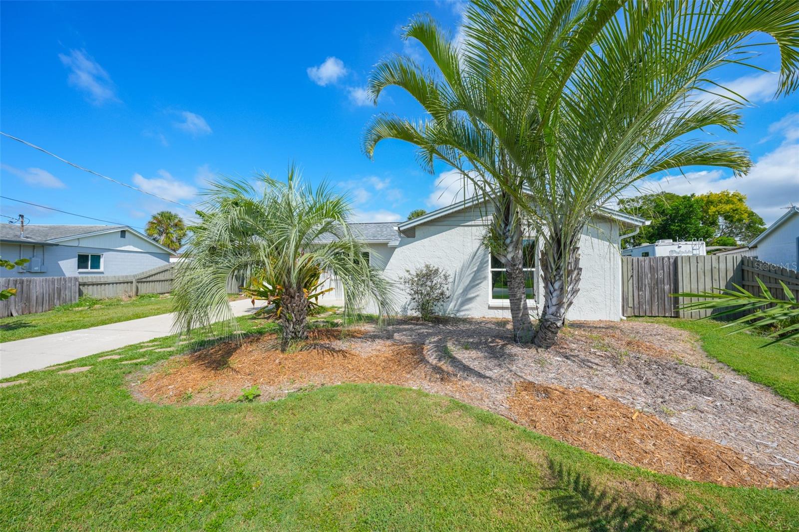 469 FLORIDA CIR N, APOLLO BEACH, FL, 33572