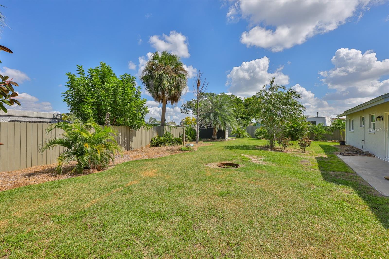 469 FLORIDA CIR N, APOLLO BEACH, FL, 33572