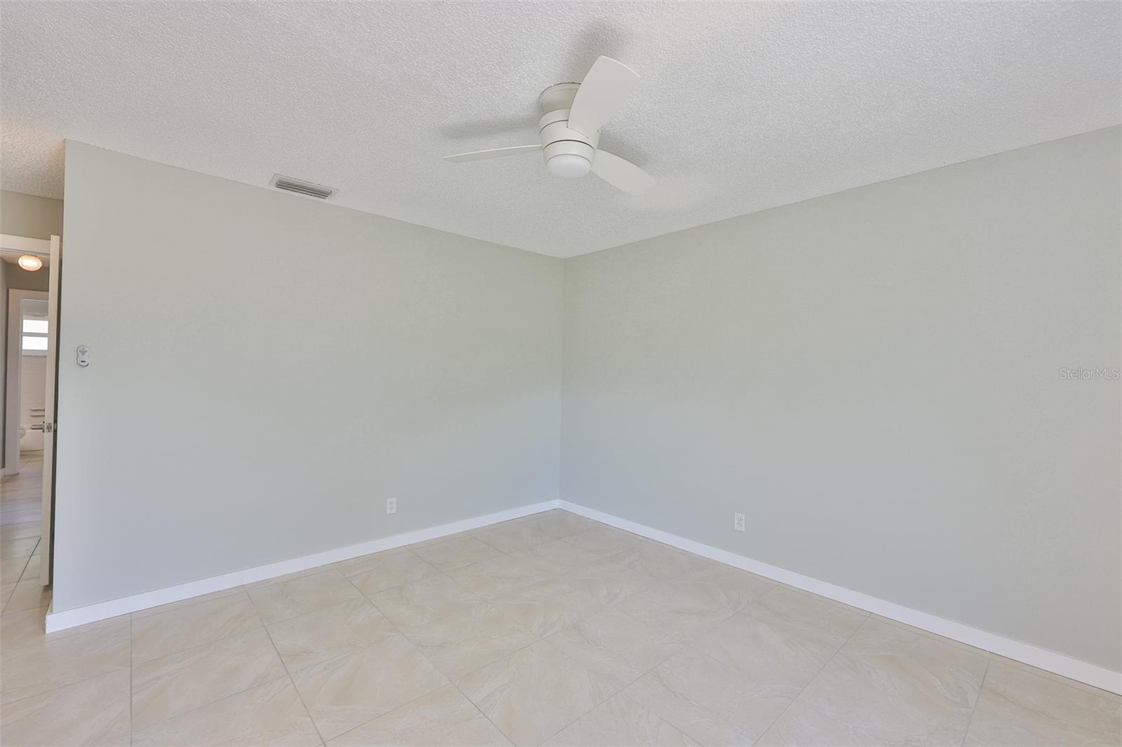 469 FLORIDA CIR N, APOLLO BEACH, FL, 33572