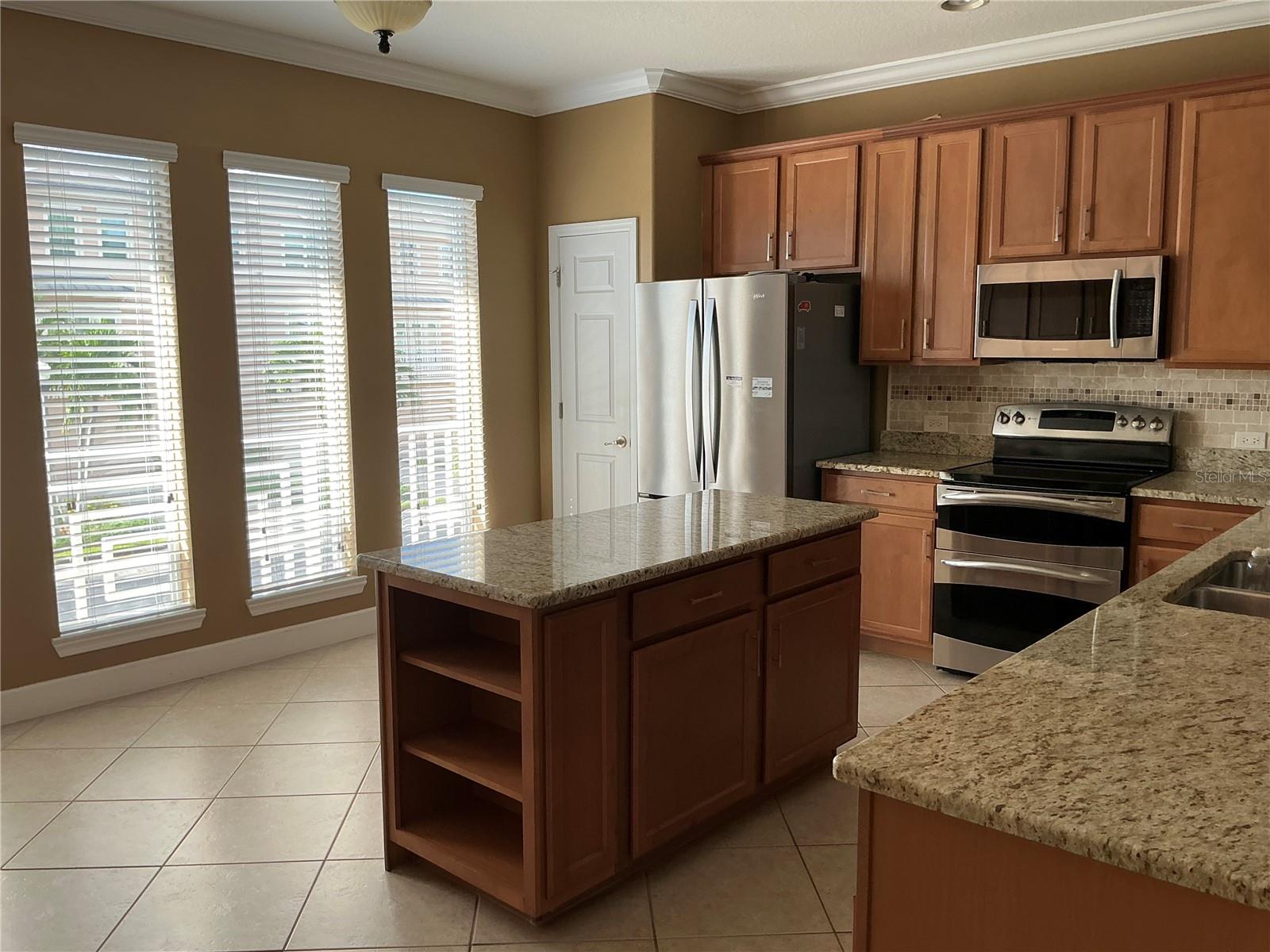 7059 ISLAMORADA CIR, SEMINOLE, FL, 33777