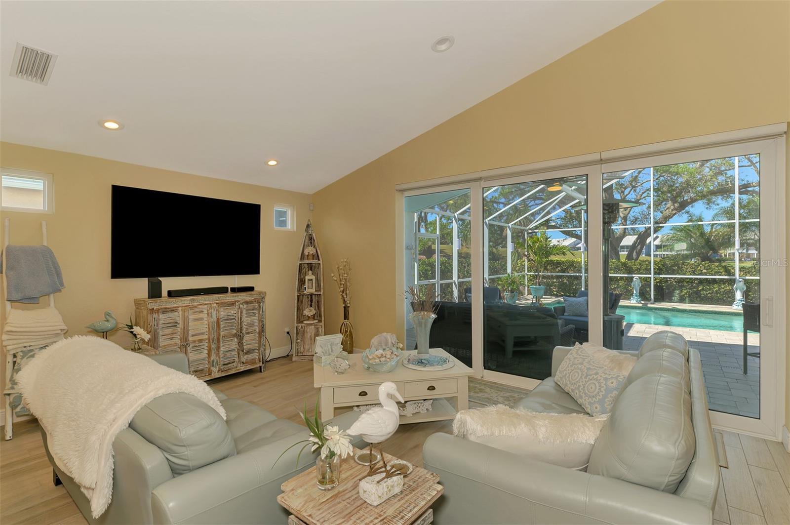 320 BERMUDA CT, VENICE, FL, 34293