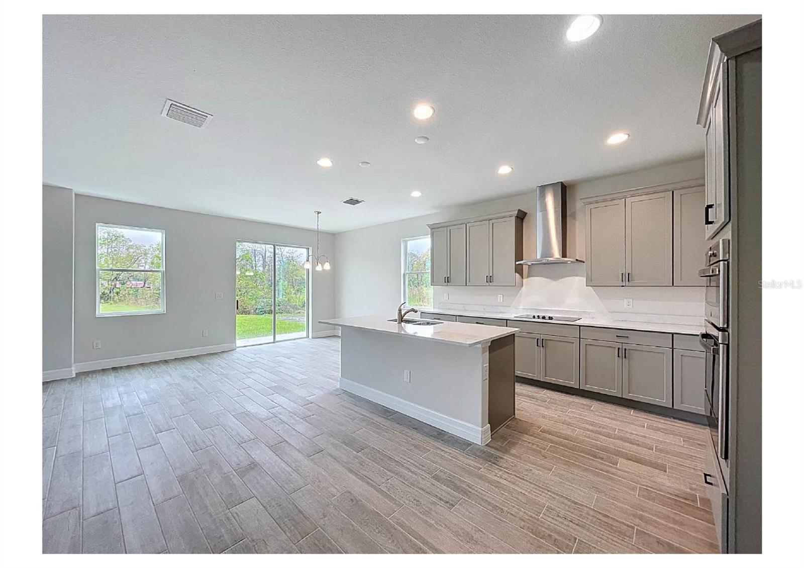 12021 JACKSON LANDING PL, TAMPA, FL, 33624