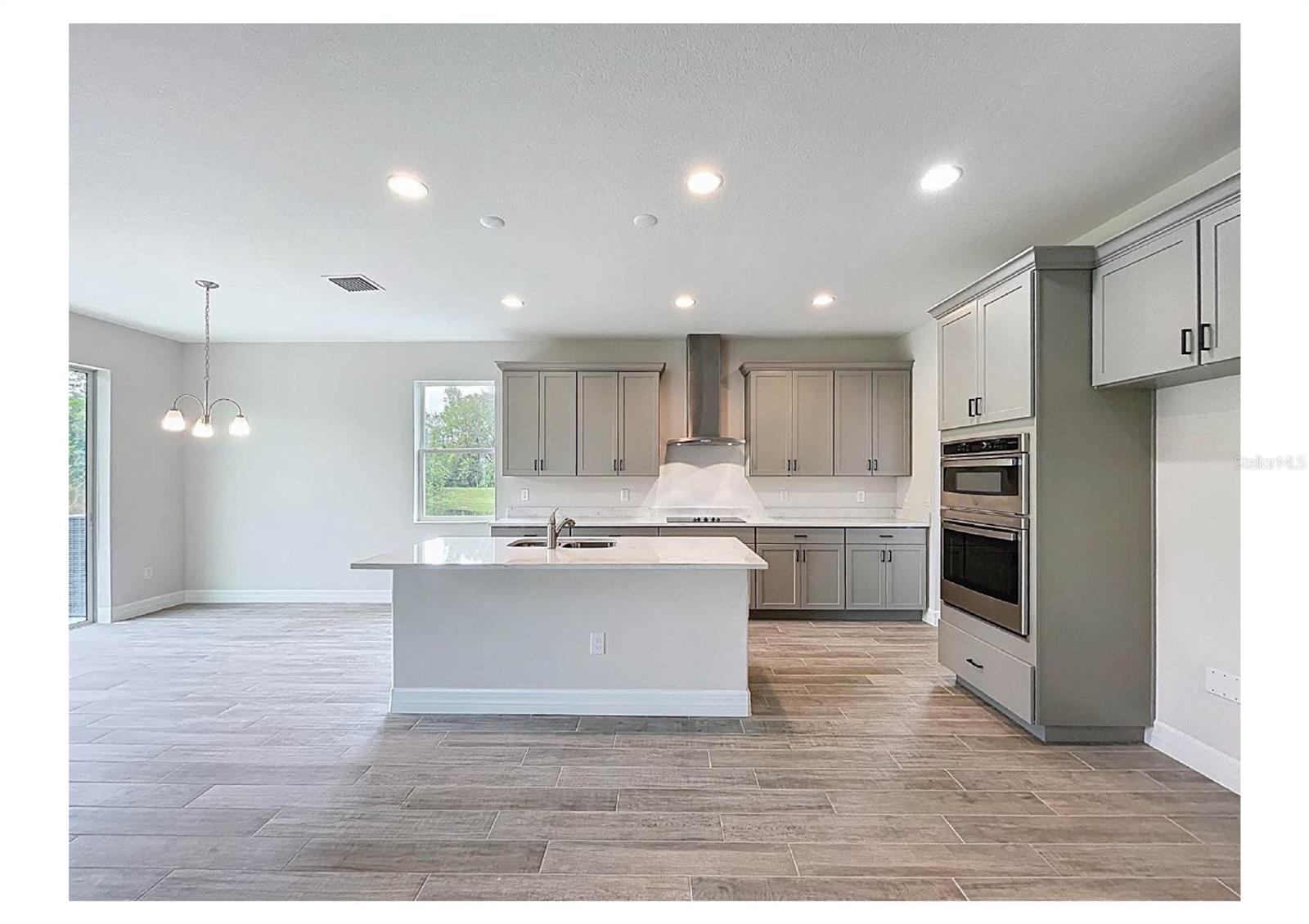 12021 JACKSON LANDING PL, TAMPA, FL, 33624