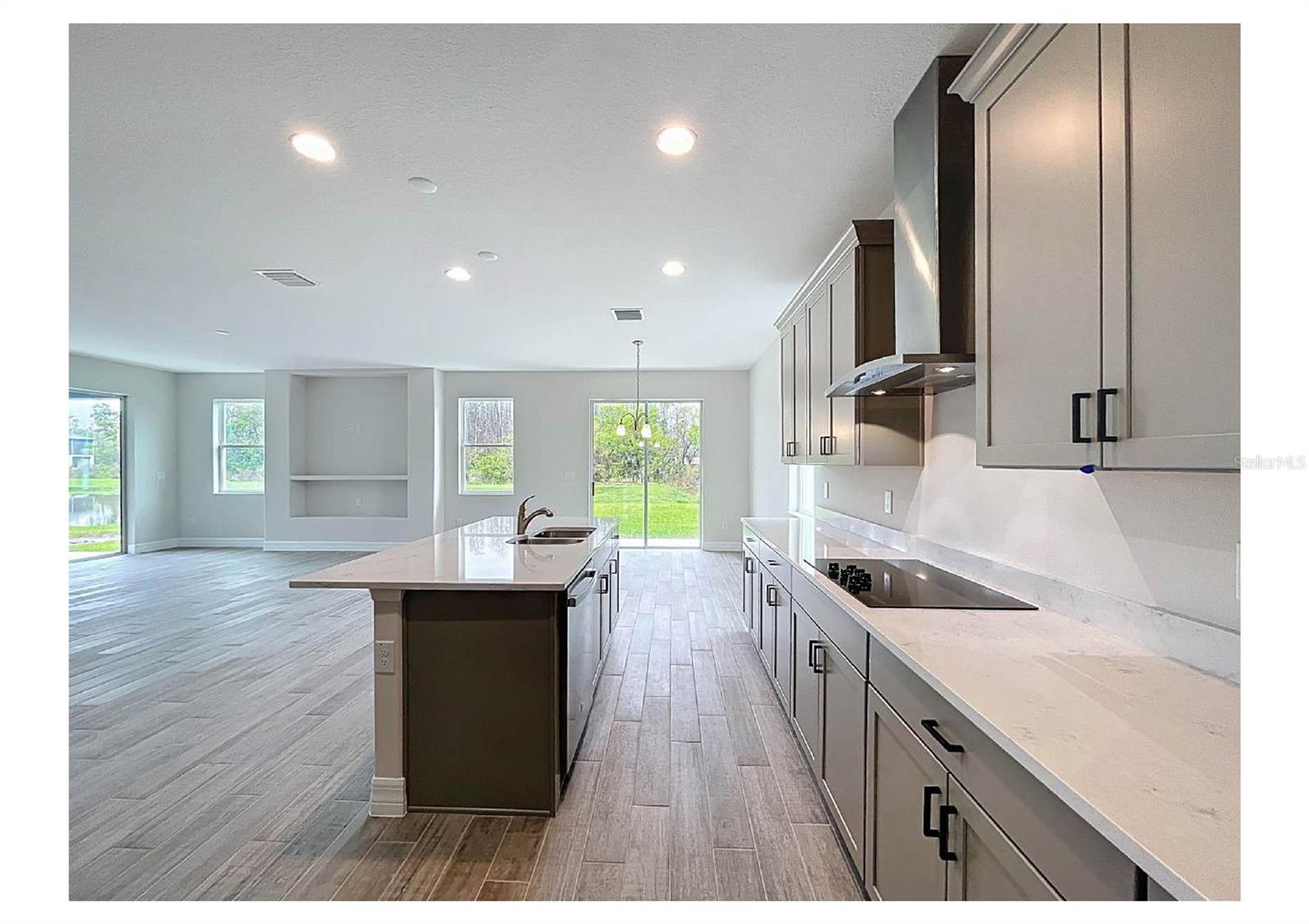 12021 JACKSON LANDING PL, TAMPA, FL, 33624