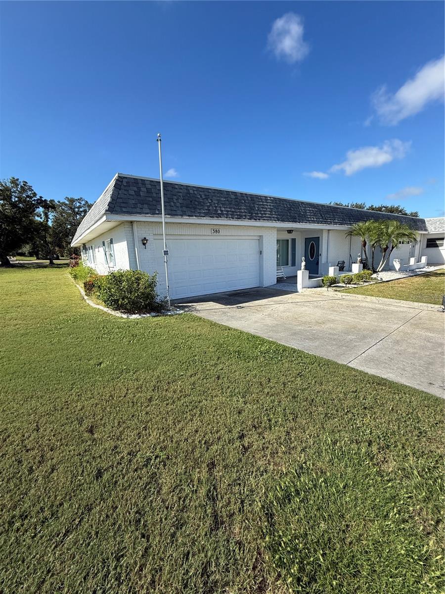 380 CLUB MANOR DR, SUN CITY CENTER, FL, 33573