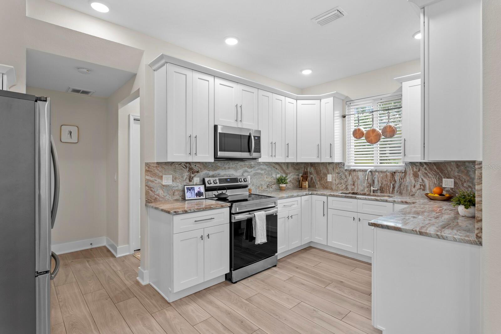 657 26TH AVE S, ST PETERSBURG, FL, 33705