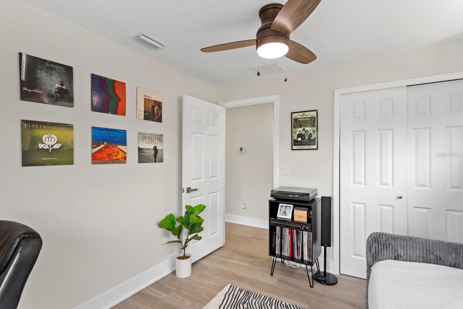 657 26TH AVE S, ST PETERSBURG, FL, 33705