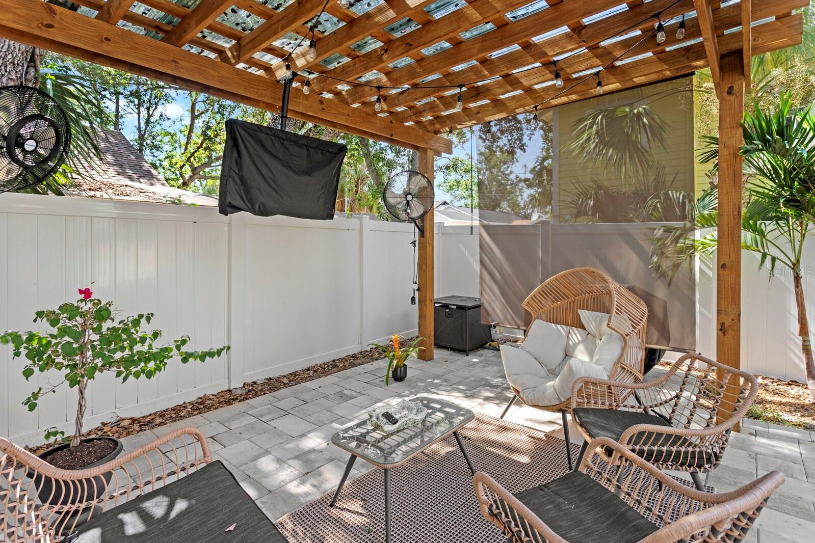 657 26TH AVE S, ST PETERSBURG, FL, 33705