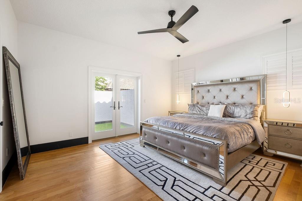 O6350786 Property Photo