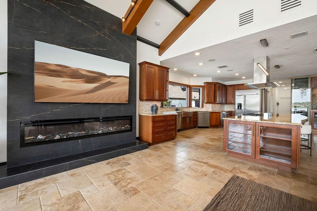 O6350786 Property Photo