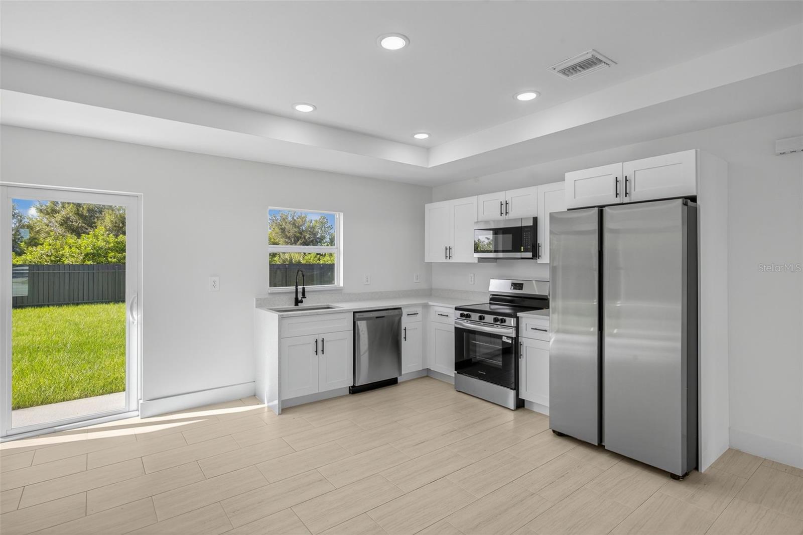 884 CHEMSTRAND ST E, LEHIGH ACRES, FL, 33974