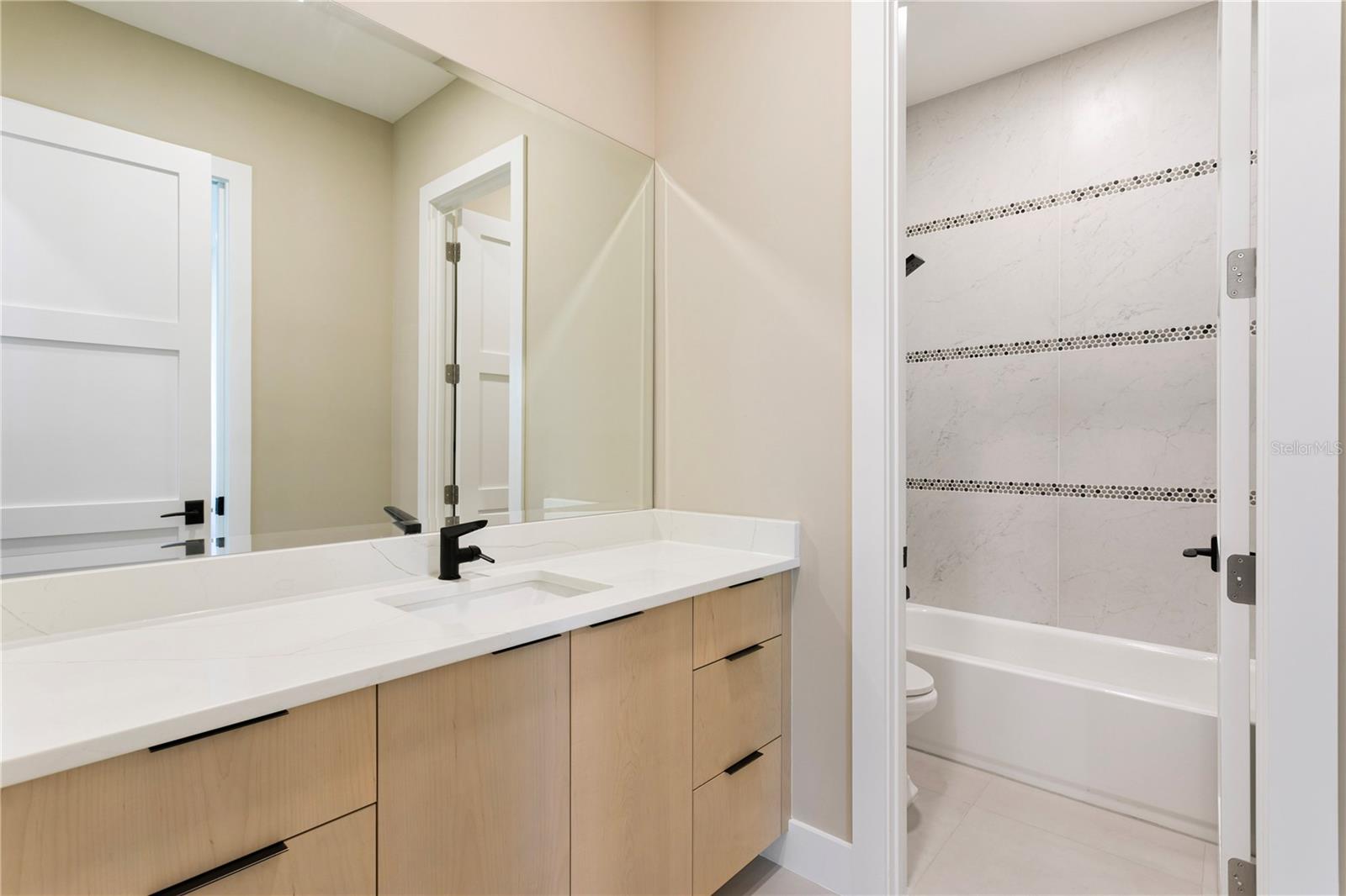 4823 W SAN JOSE ST, TAMPA, FL, 33629