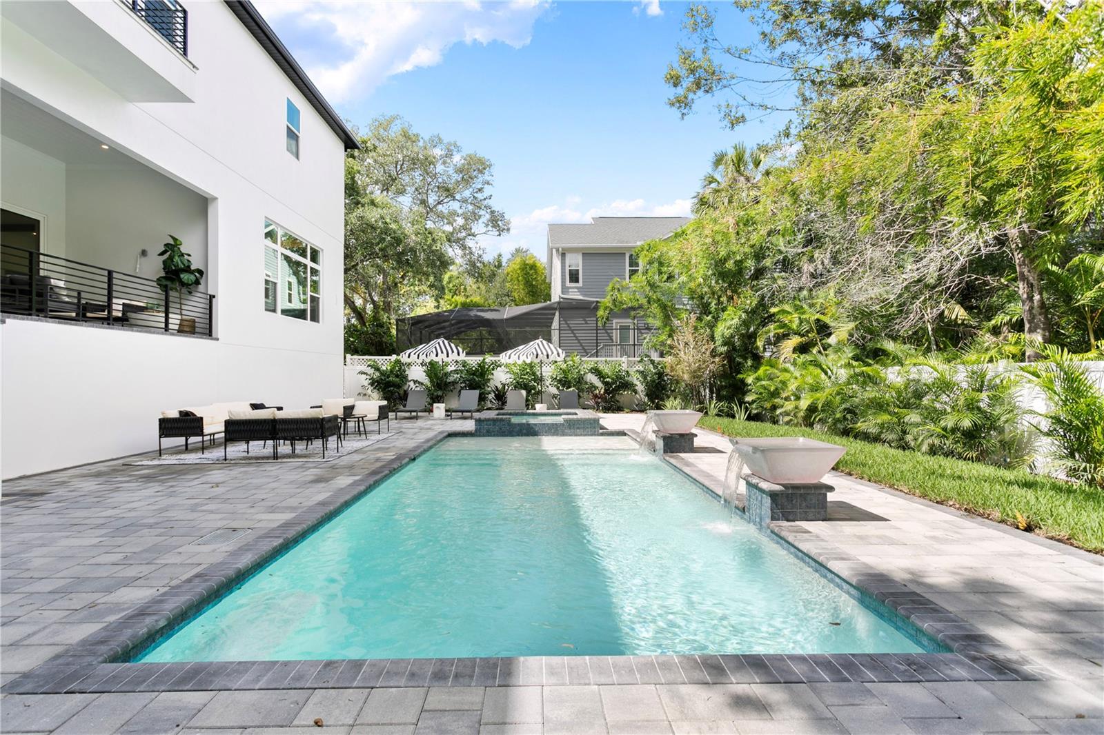 4823 W SAN JOSE ST, TAMPA, FL, 33629