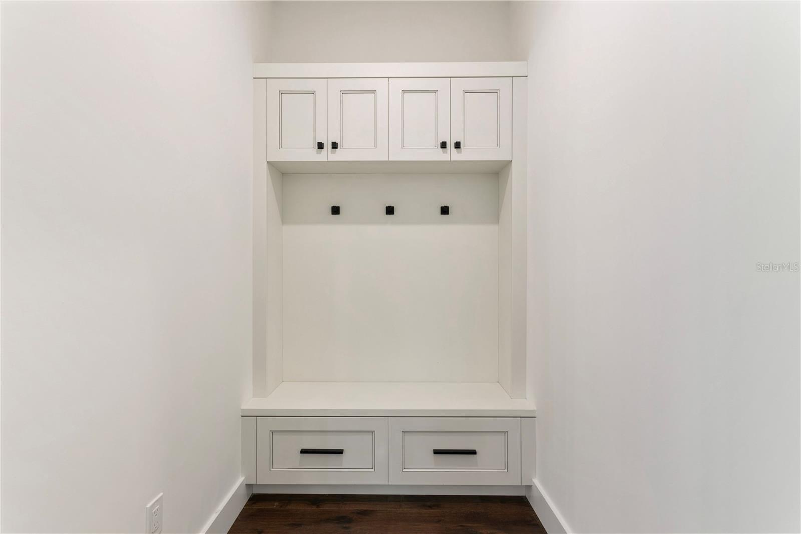 4823 W SAN JOSE ST, TAMPA, FL, 33629