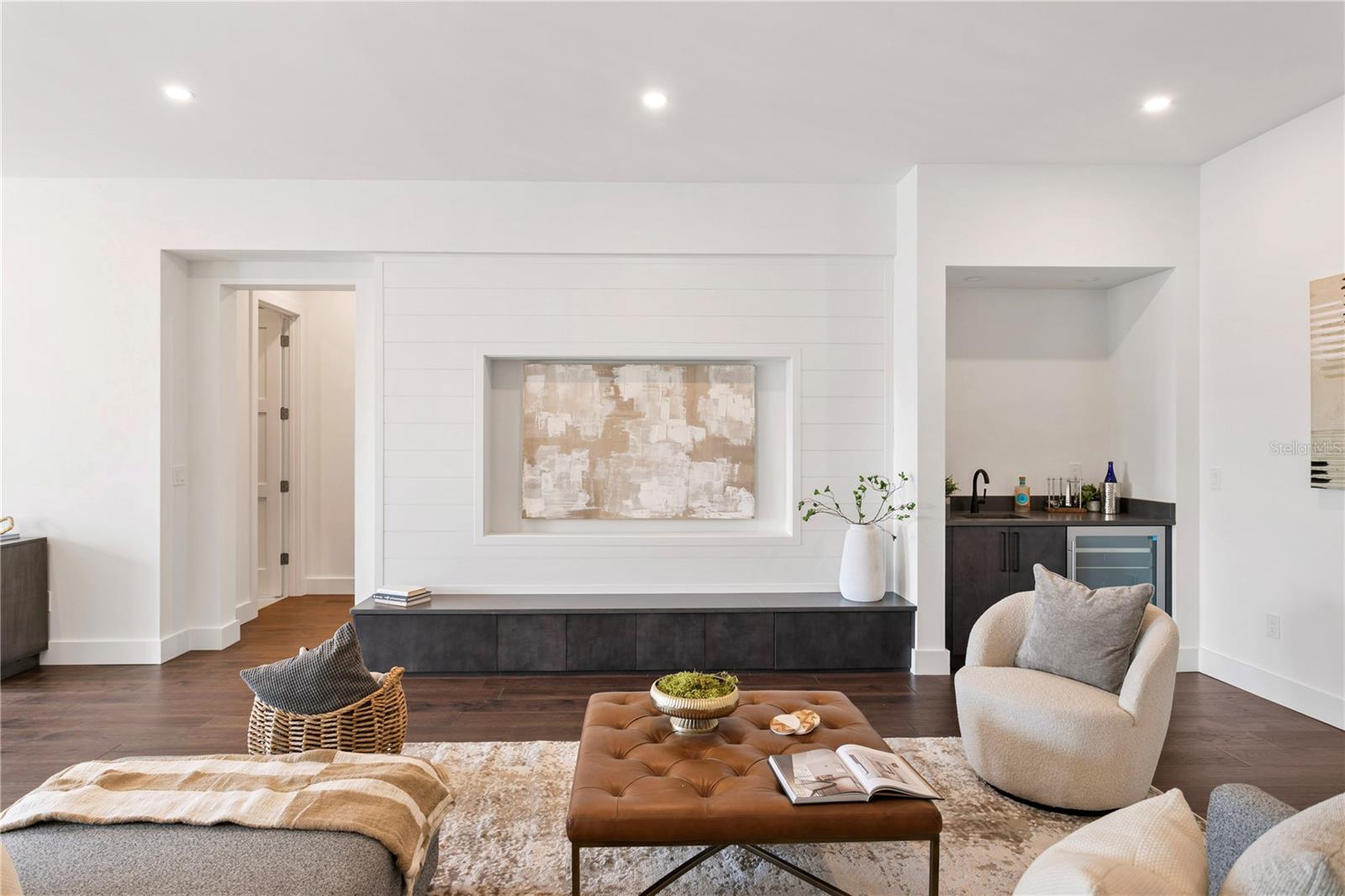 4823 W SAN JOSE ST, TAMPA, FL, 33629