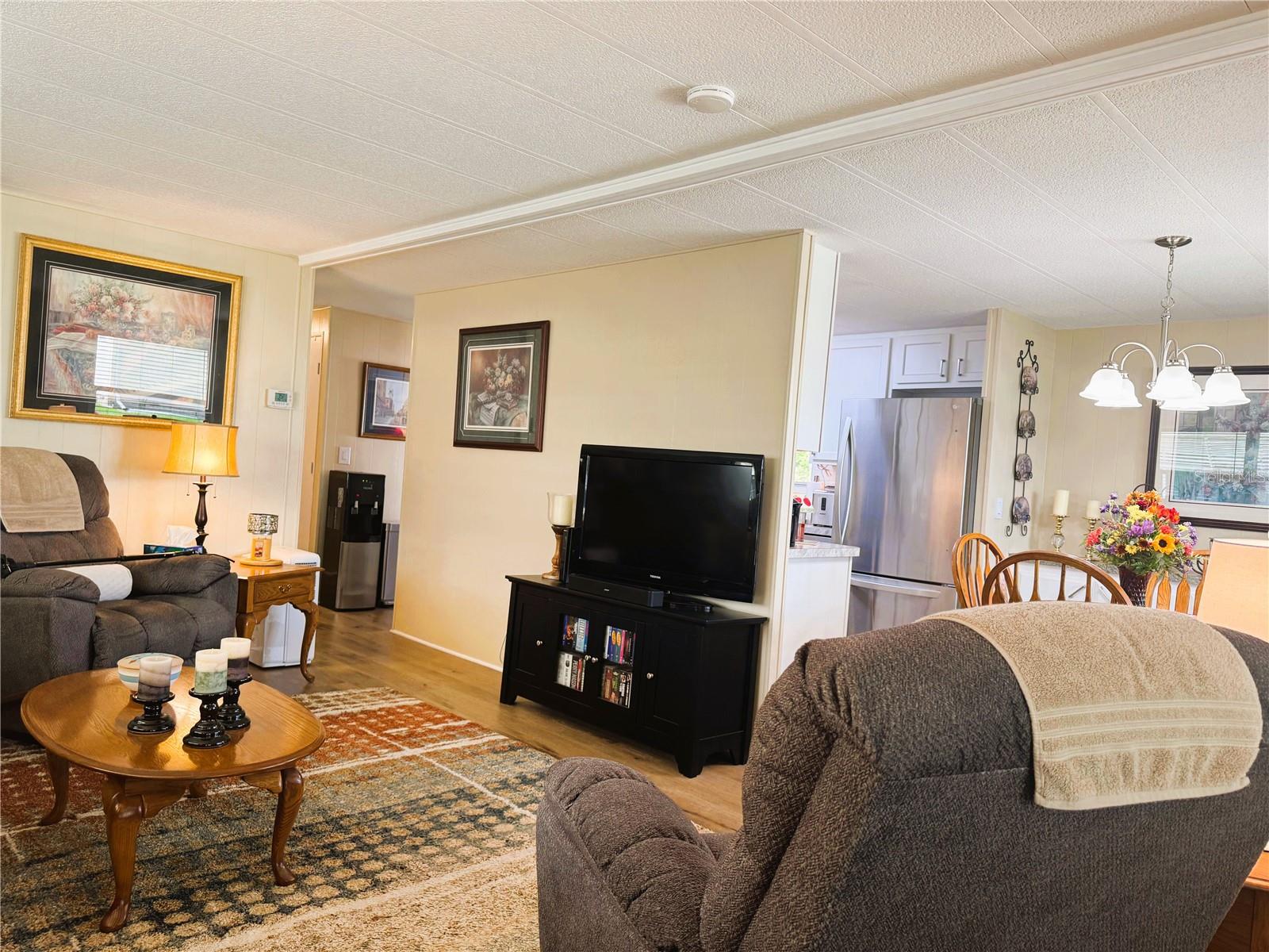 131 BOUGAINVILLEA DR, LEESBURG, FL, 34748