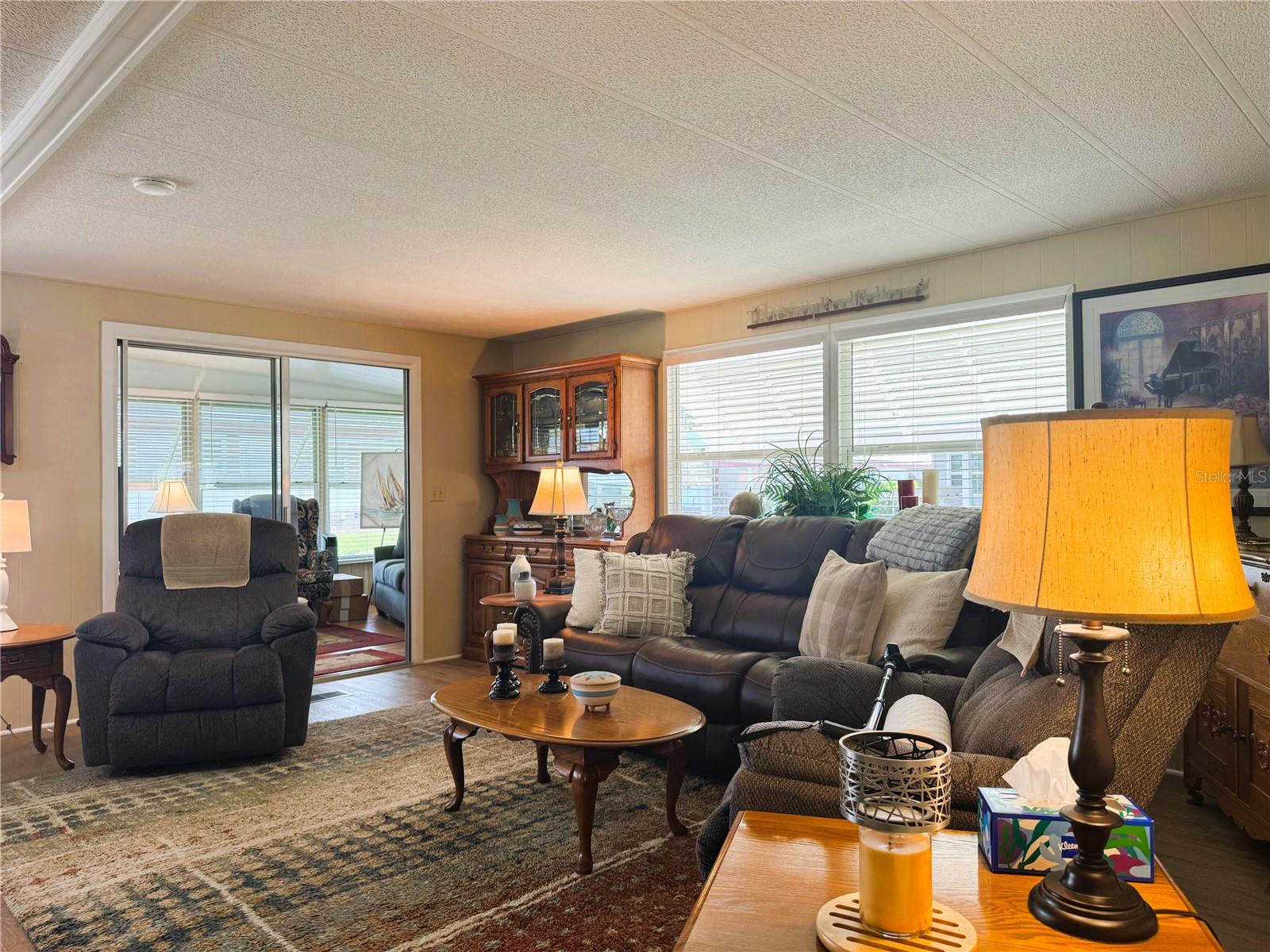 131 BOUGAINVILLEA DR, LEESBURG, FL, 34748