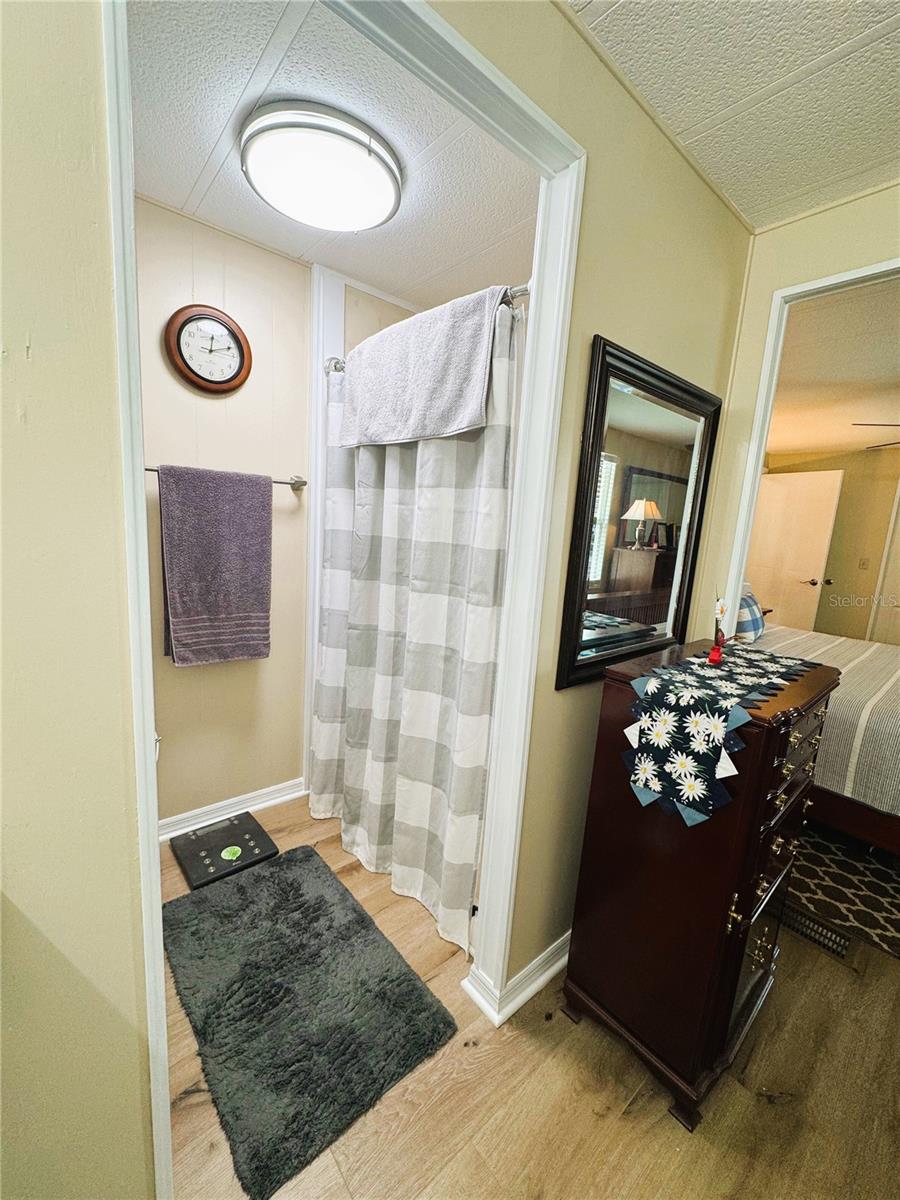 131 BOUGAINVILLEA DR, LEESBURG, FL, 34748