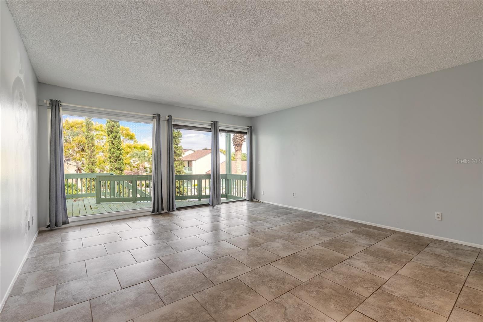 185 CLUB HOUSE BLVD #185, NEW SMYRNA BEACH, FL, 32168