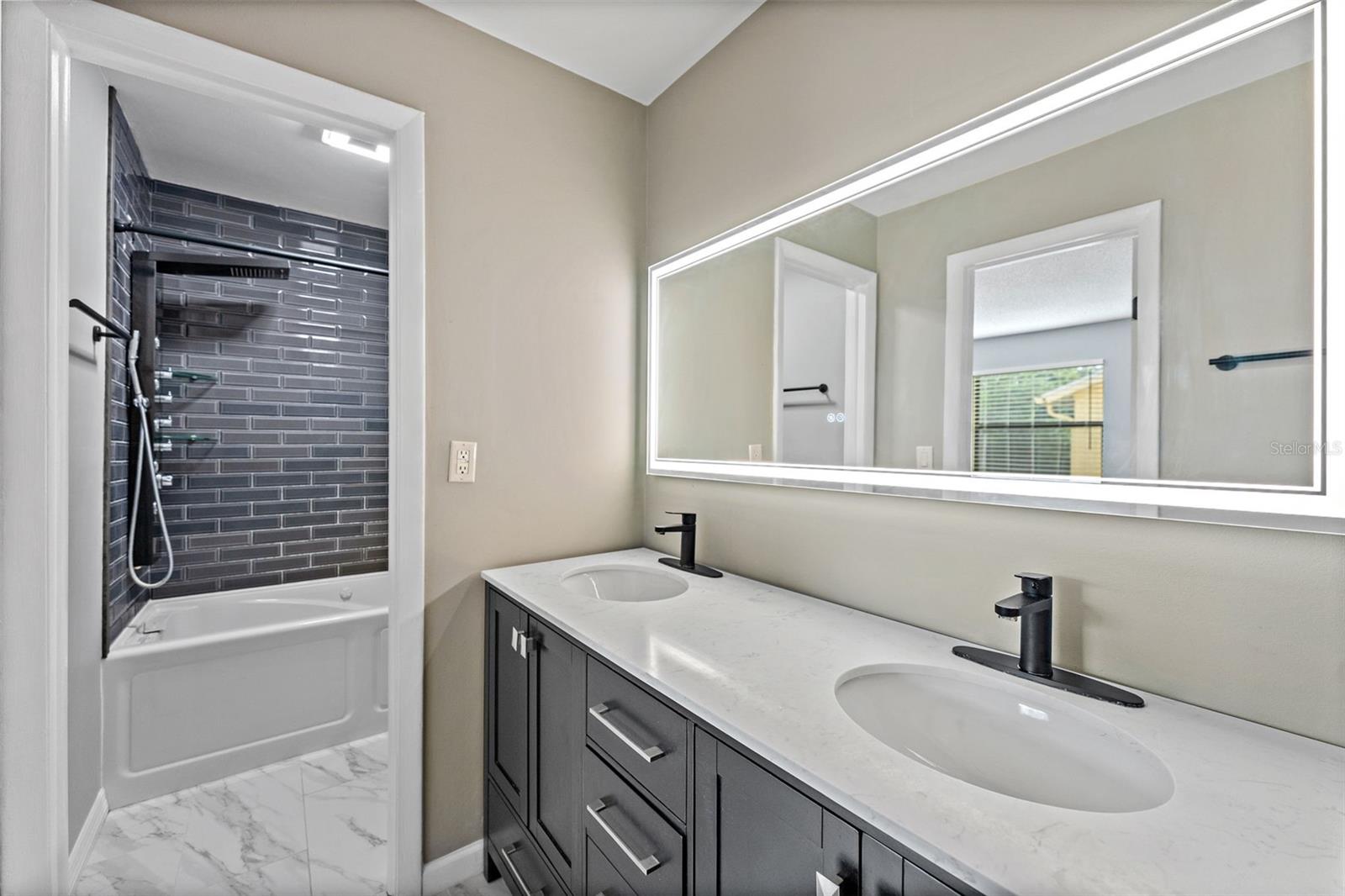 7616 LA MESITA CT, TAMPA, FL, 33615