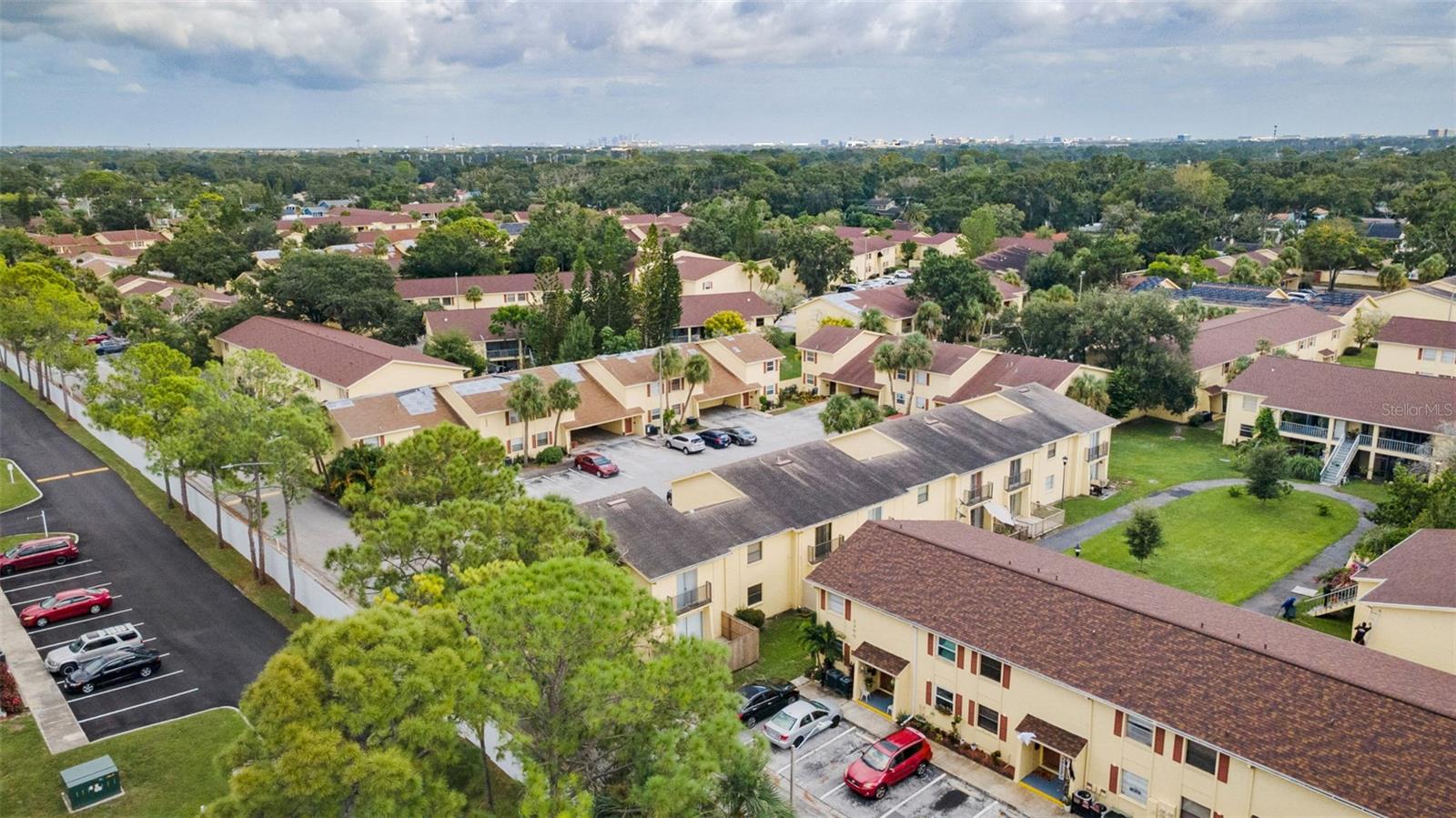 7616 LA MESITA CT, TAMPA, FL, 33615