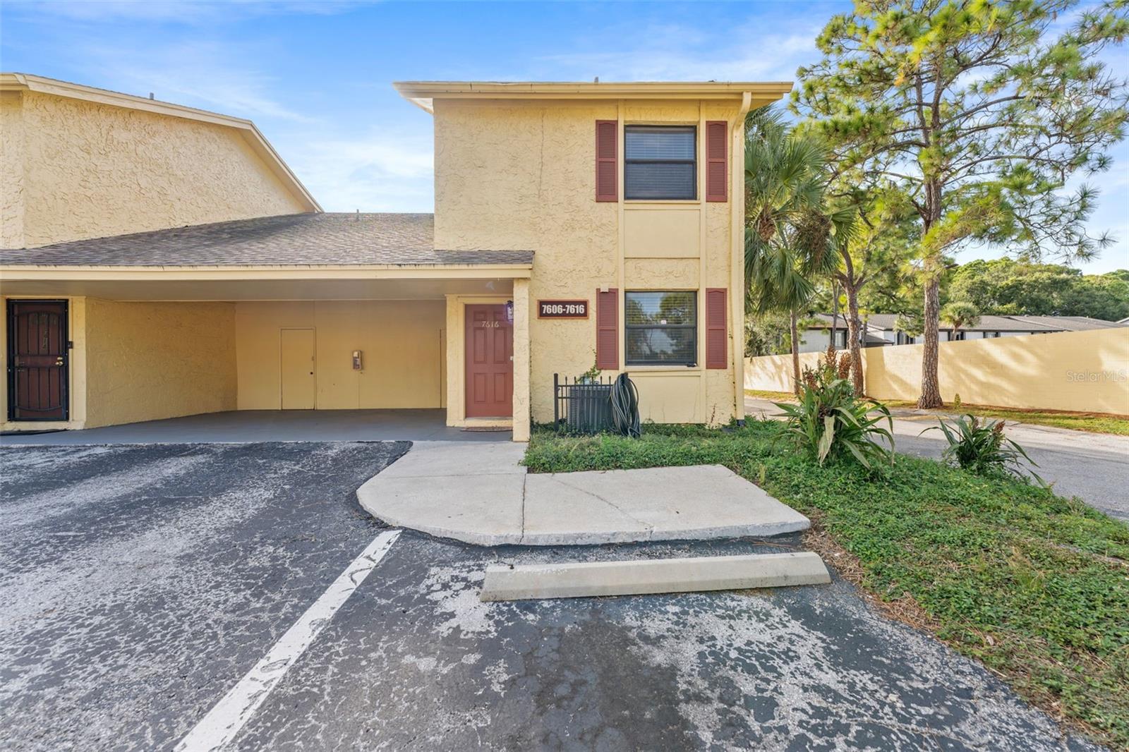 7616 LA MESITA CT, TAMPA, FL, 33615