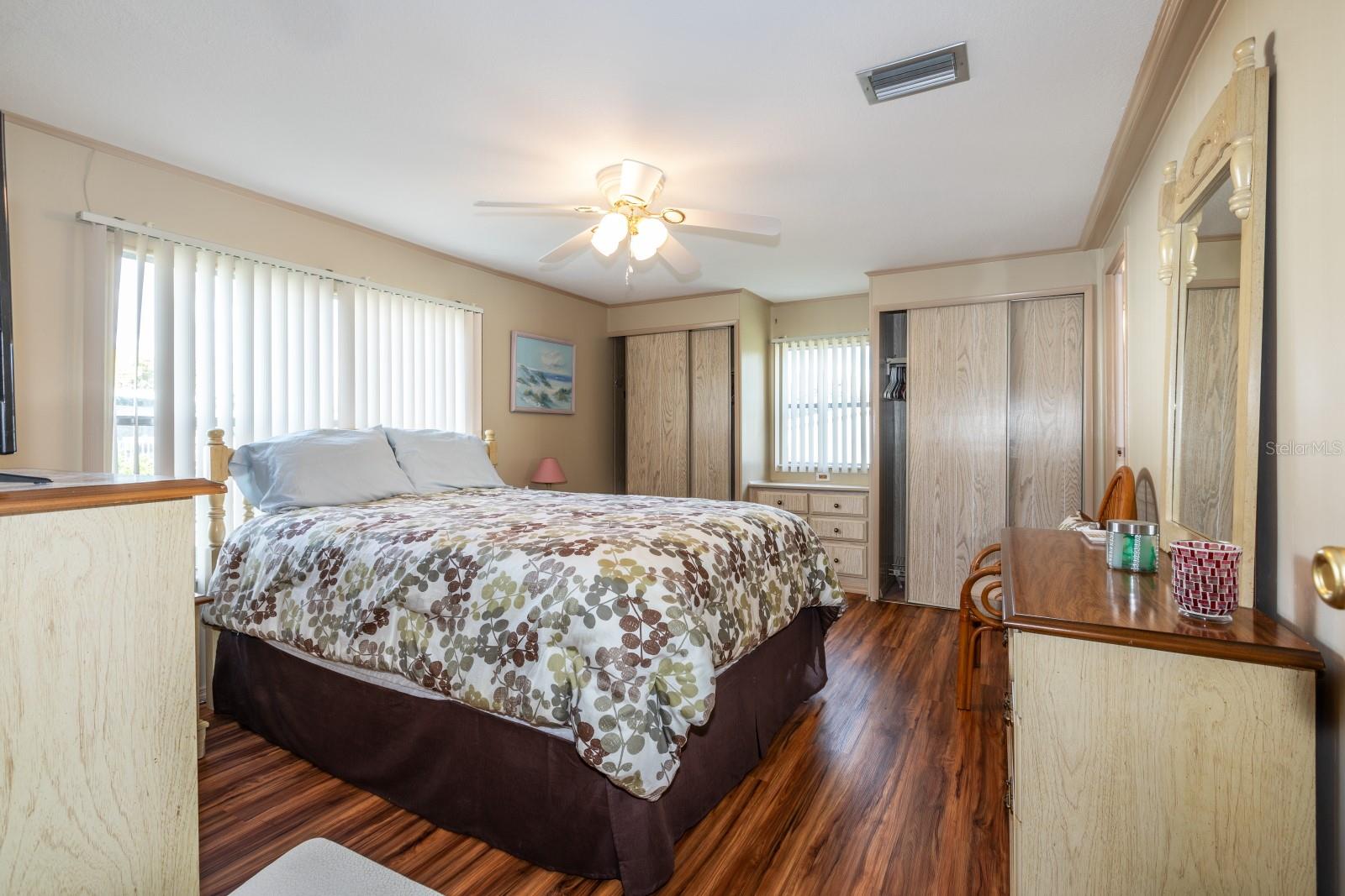 1050 GENEVA WAY, GRAND ISLAND, FL, 32735