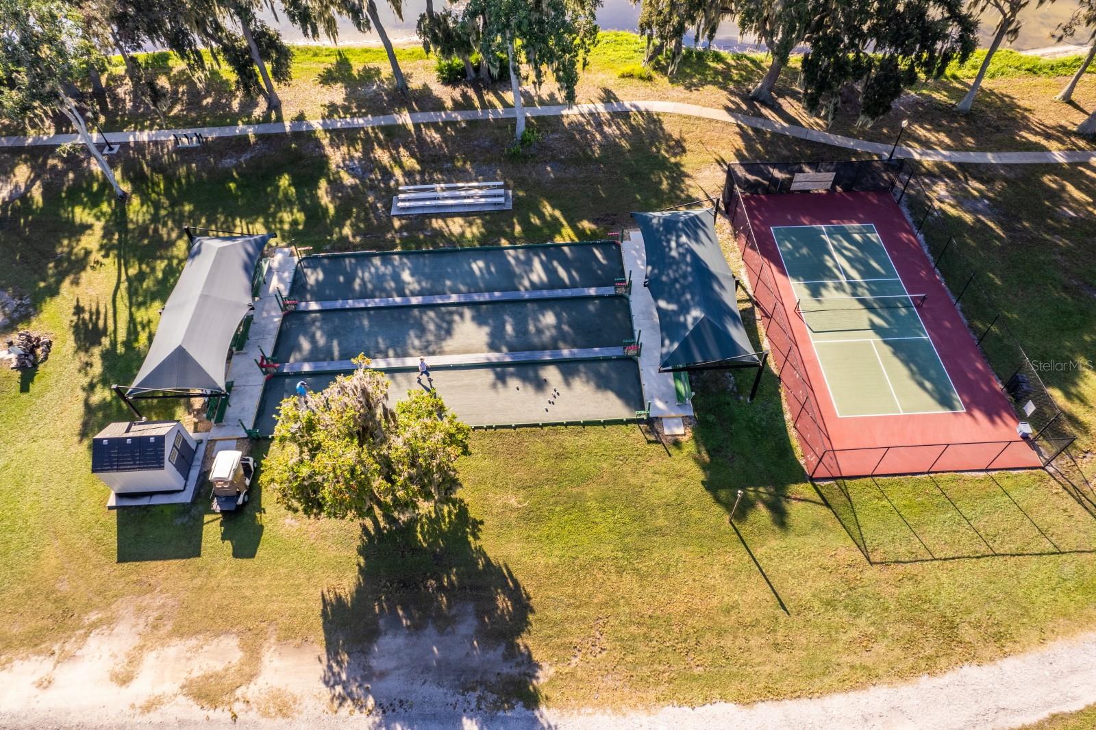 1050 GENEVA WAY, GRAND ISLAND, FL, 32735