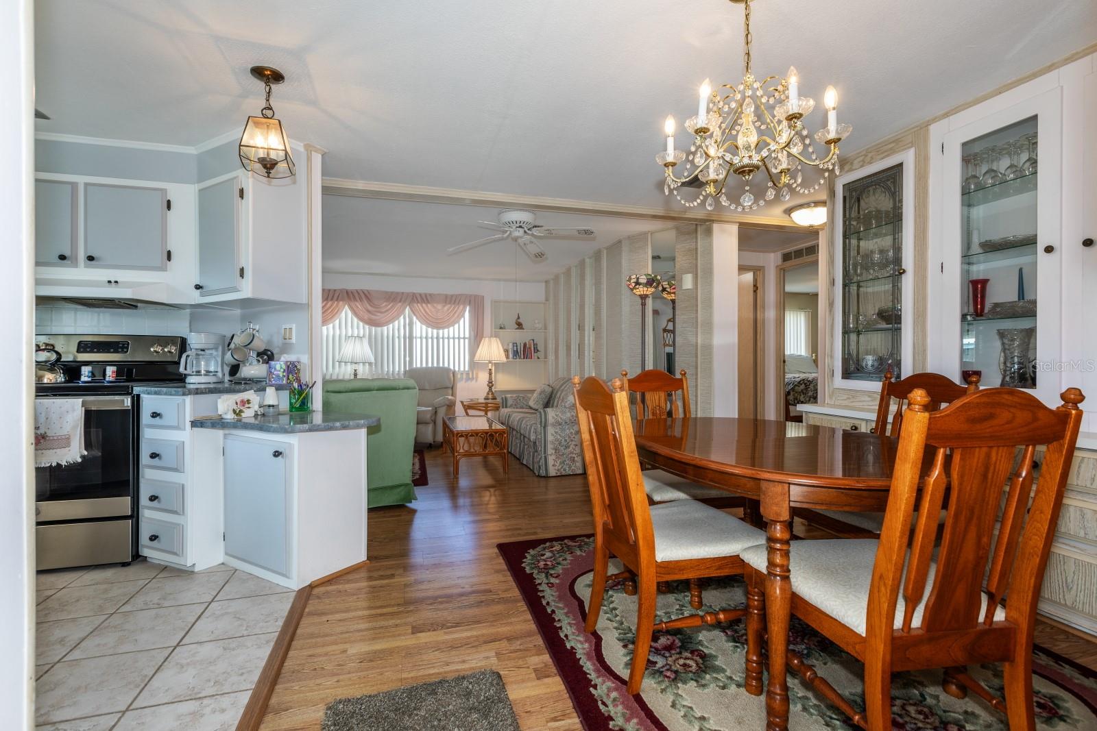 1050 GENEVA WAY, GRAND ISLAND, FL, 32735