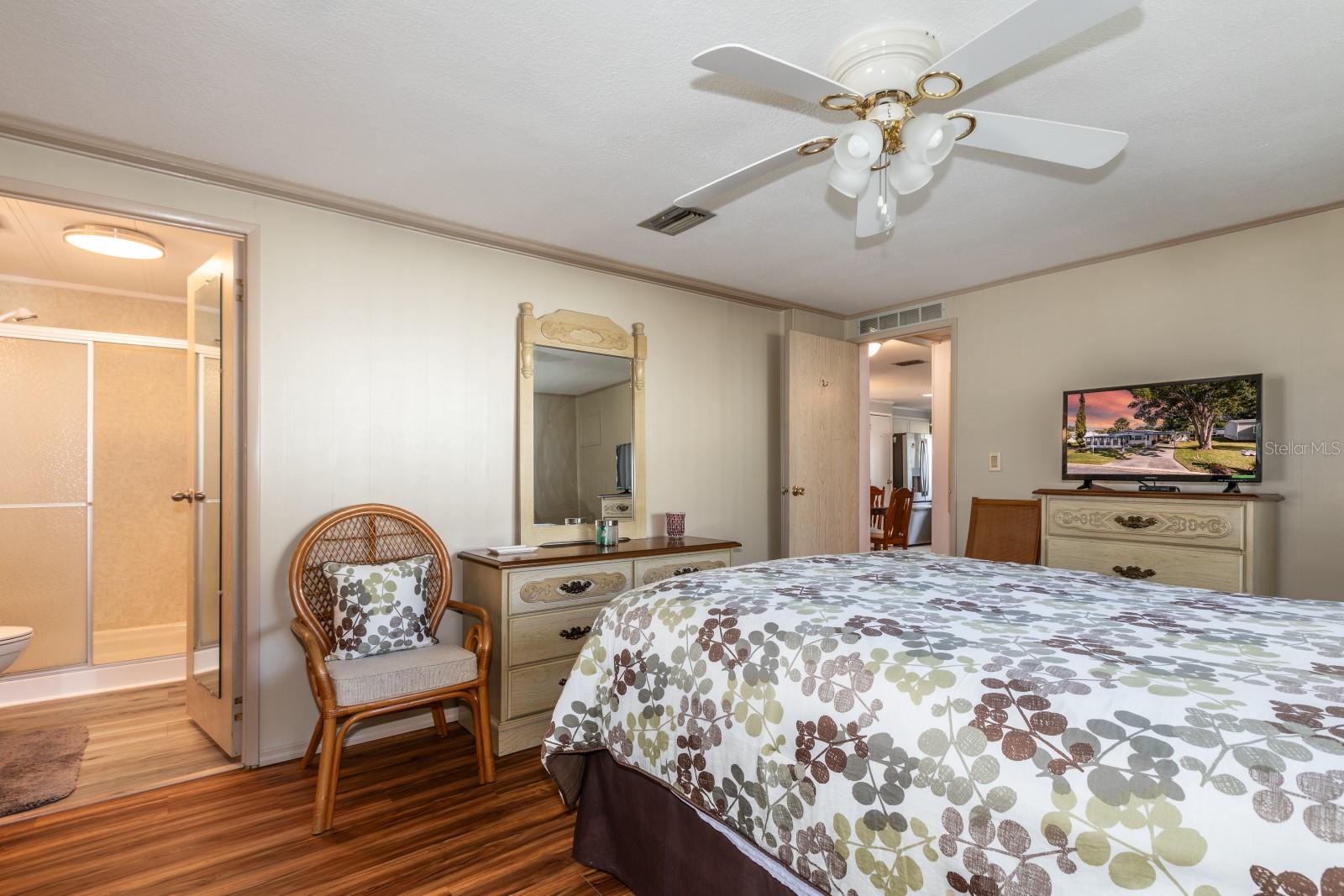 1050 GENEVA WAY, GRAND ISLAND, FL, 32735