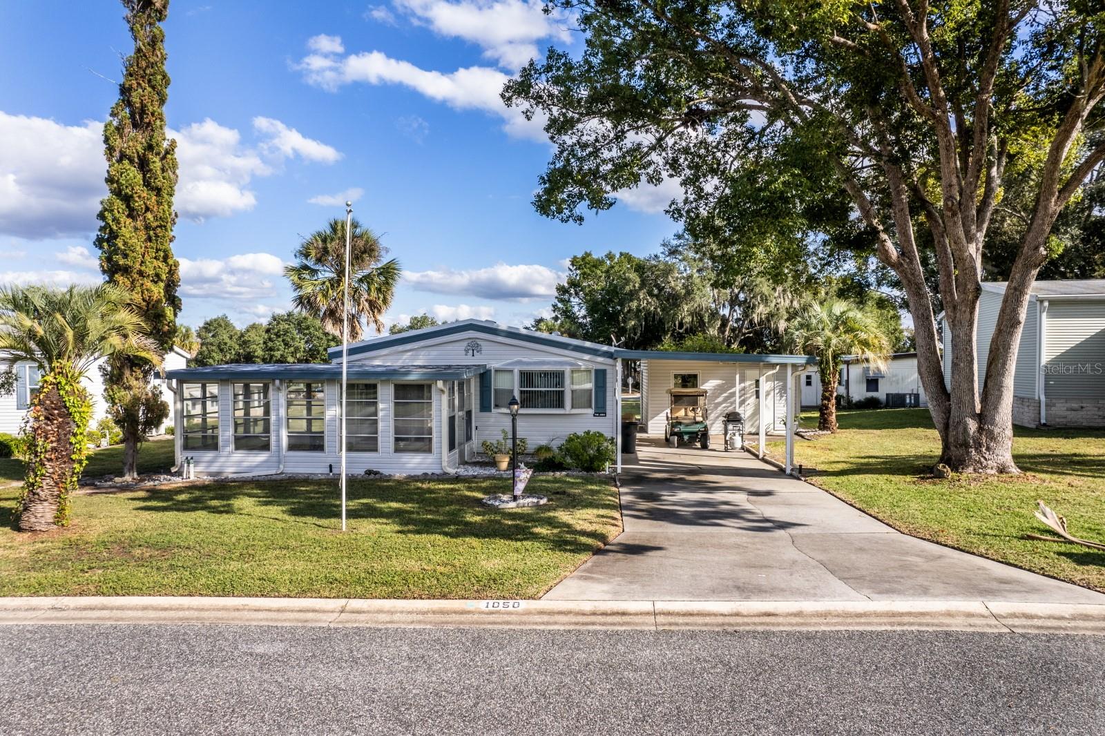 1050 GENEVA WAY, GRAND ISLAND, FL, 32735