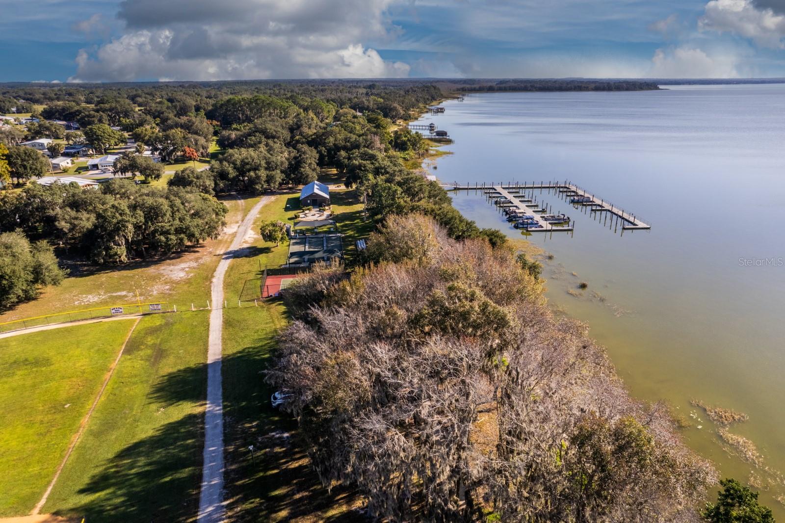 1050 GENEVA WAY, GRAND ISLAND, FL, 32735