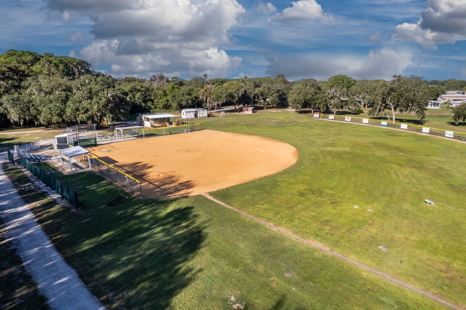 1050 GENEVA WAY, GRAND ISLAND, FL, 32735