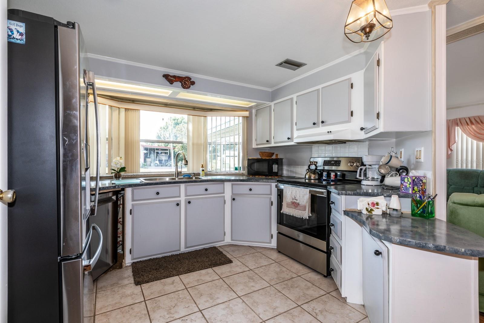 1050 GENEVA WAY, GRAND ISLAND, FL, 32735