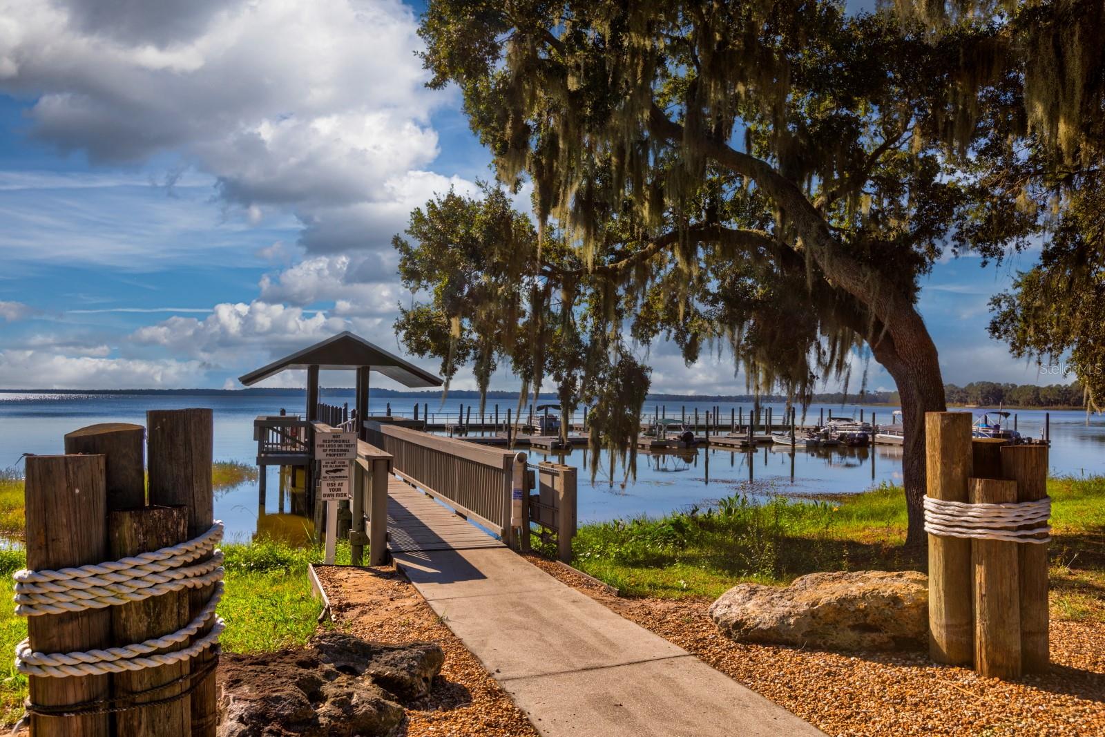 1050 GENEVA WAY, GRAND ISLAND, FL, 32735