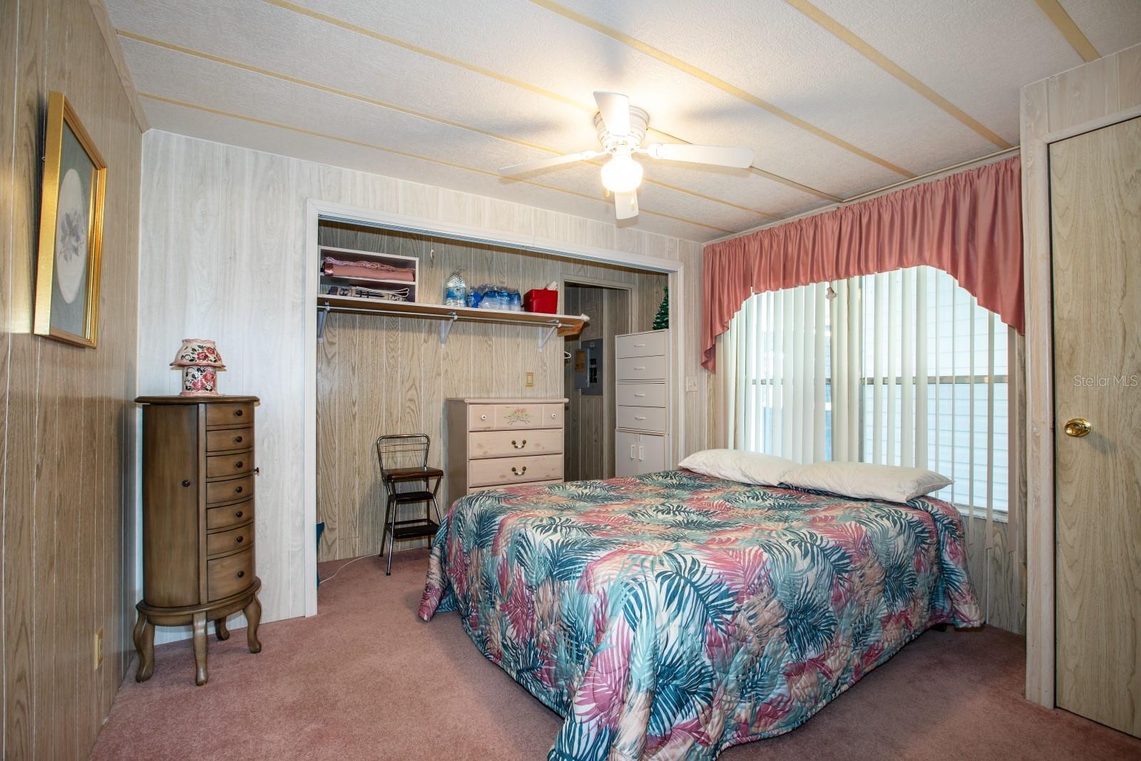 1050 GENEVA WAY, GRAND ISLAND, FL, 32735