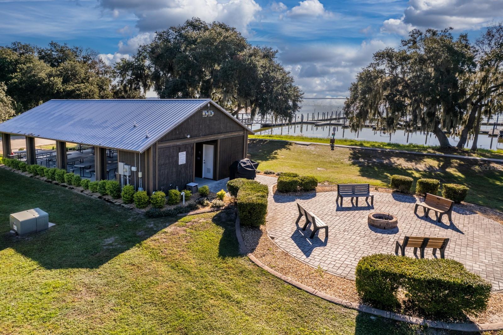 1050 GENEVA WAY, GRAND ISLAND, FL, 32735