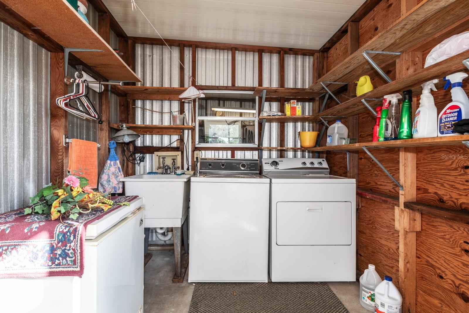 1050 GENEVA WAY, GRAND ISLAND, FL, 32735