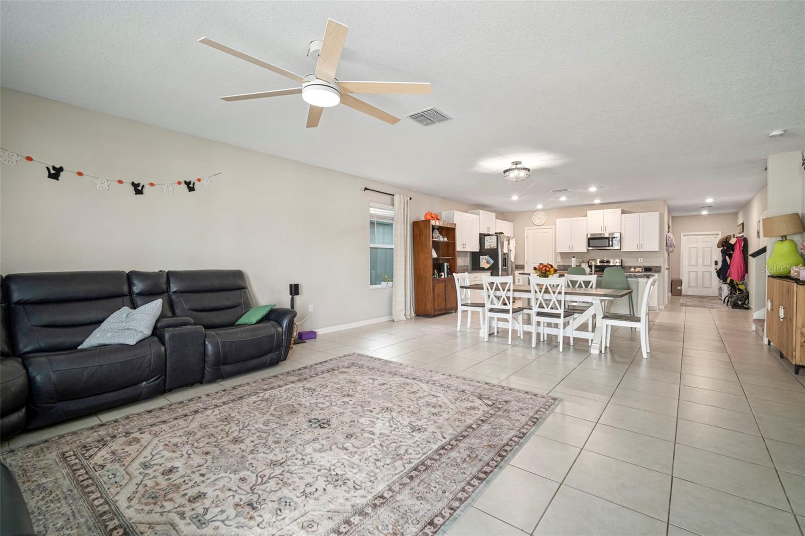 5430 BLUE AZURE DR, WIMAUMA, FL, 33598
