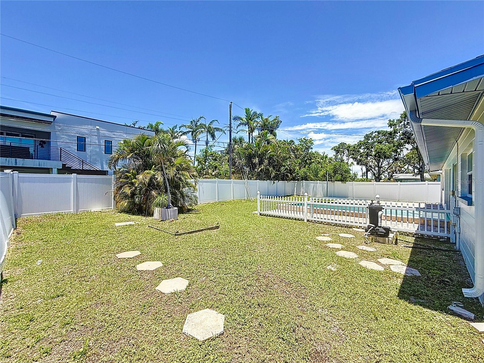 3900 ALABAMA AVE NE, ST PETERSBURG, FL, 33703