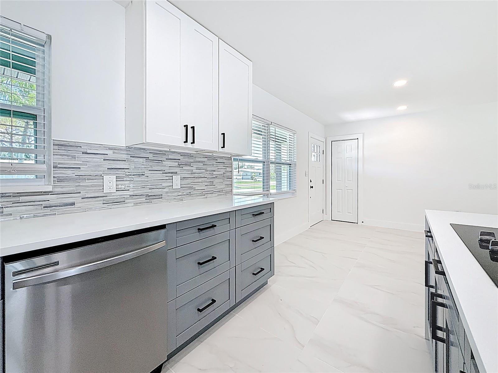 3900 ALABAMA AVE NE, ST PETERSBURG, FL, 33703