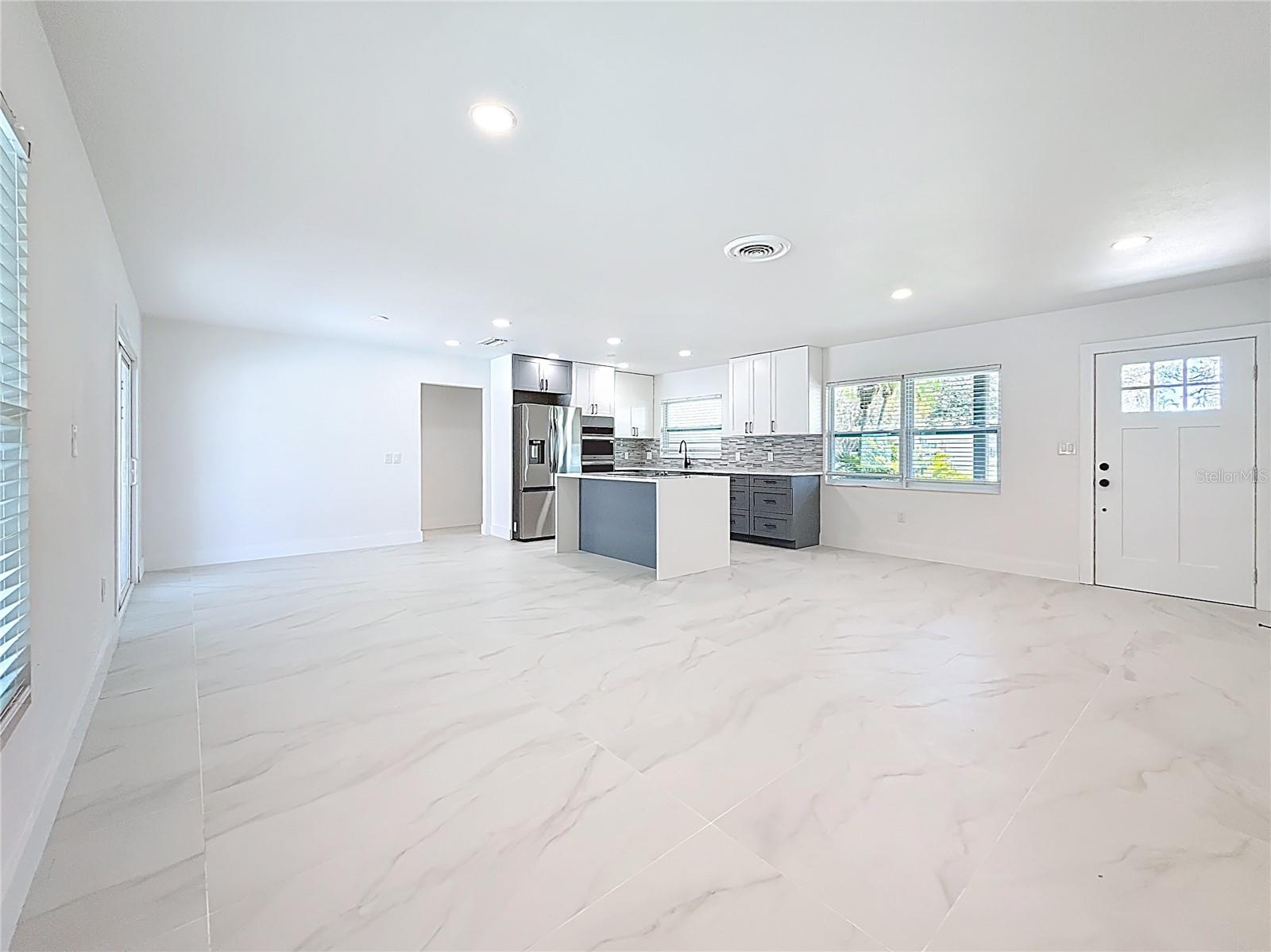 3900 ALABAMA AVE NE, ST PETERSBURG, FL, 33703