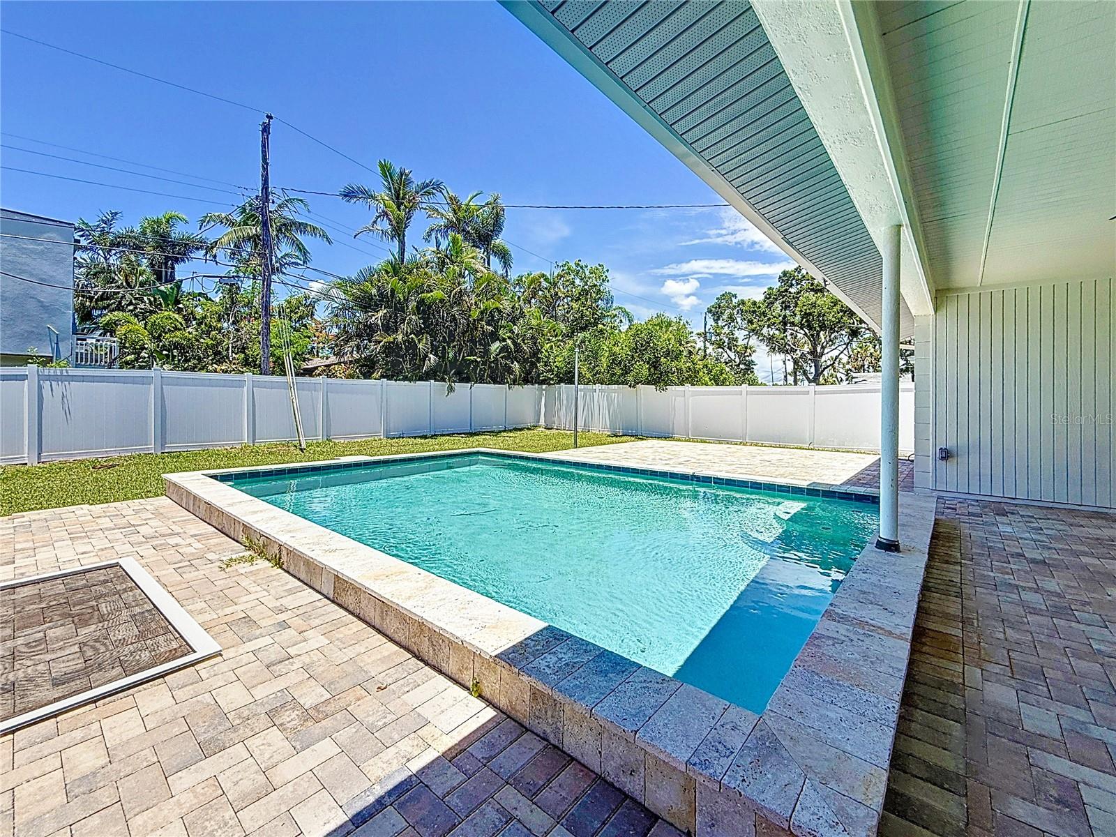 3900 ALABAMA AVE NE, ST PETERSBURG, FL, 33703