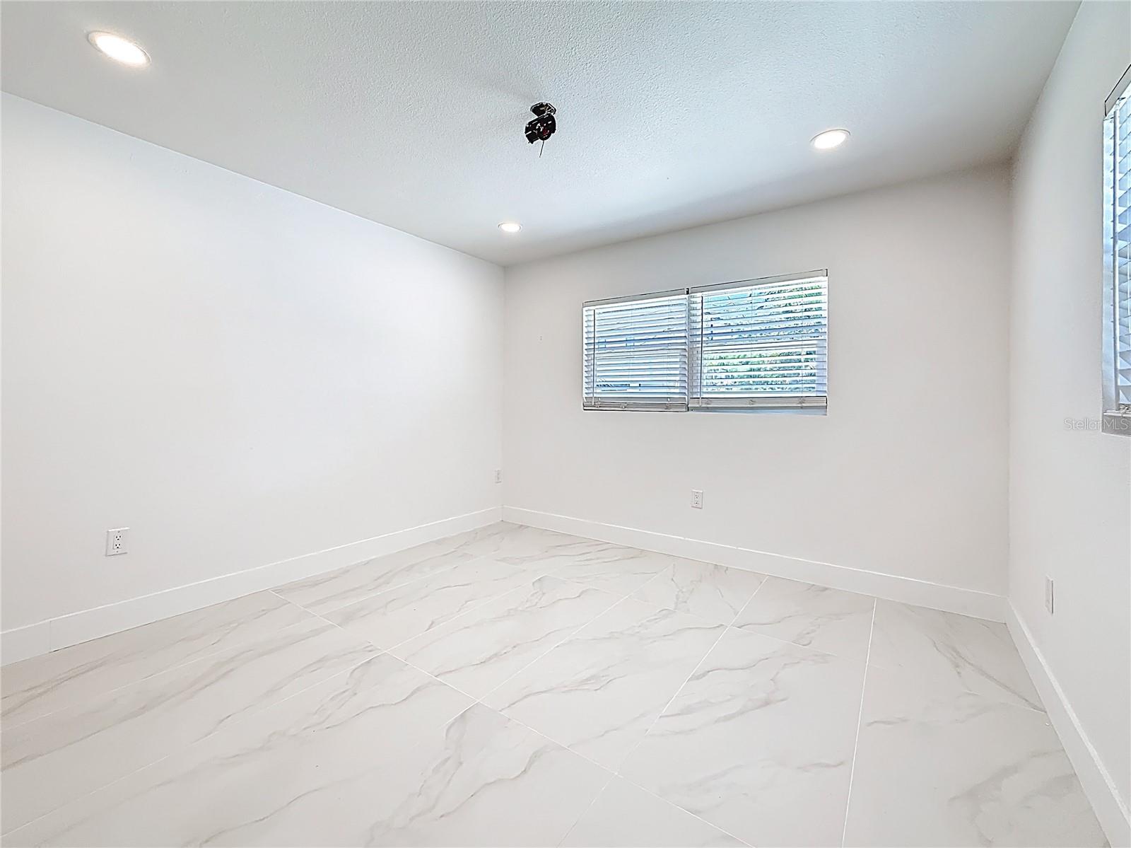 3900 ALABAMA AVE NE, ST PETERSBURG, FL, 33703