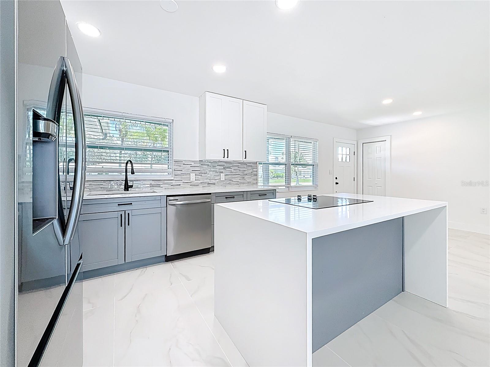 3900 ALABAMA AVE NE, ST PETERSBURG, FL, 33703