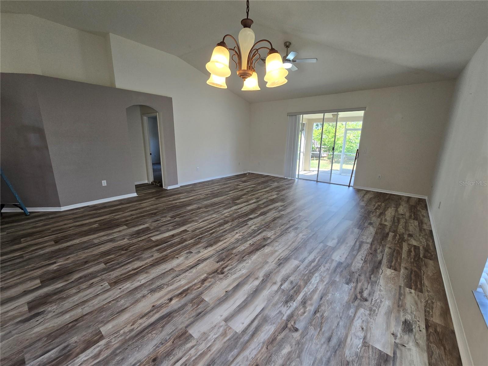 24505 LANDING DR, LUTZ, FL, 33559